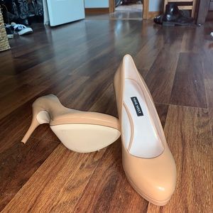 Tan Heels